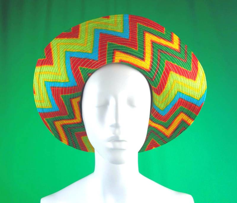 Vintage Retro Mod Monsieur Henri Jr Hut 1960Er 1970Er Jahre Designer Krempe Floppy Eimer Sonne Azteken Chevron Zick-Zack-Regenbogen-Hochzeitsfeier von ReminiscingVintage