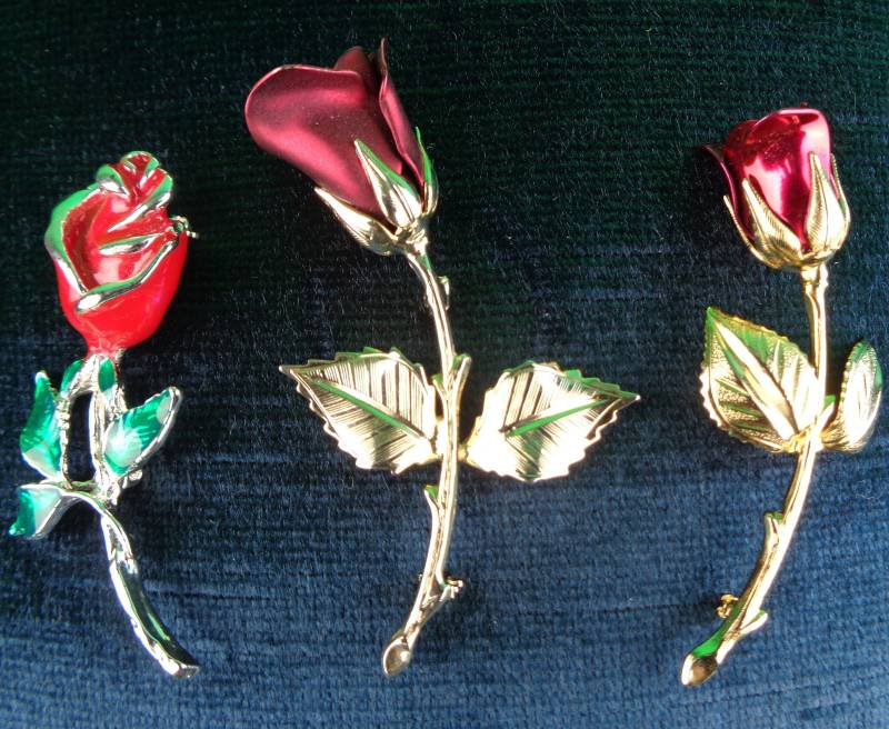 Vintage Retro Rote Rose Broschen Pins Schmuck 1950Er 1960Er Jahre Mid Century Emaille Goldton Hochzeit Party Abend Formelles Geschenk Accessorie Vintage Retro Rote Rose Broschen Pins Schmuck 1950Er 1960Er Jahre Mid Century Emaille Goldton Hochzeit Party Abend Formelles Geschenk Accessorie von ReminiscingVintage