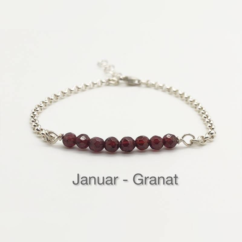 Armband, Personalisiert, Mit Dem Januar - Geburtsstein, Granat in 925 Silber von RenaPearls