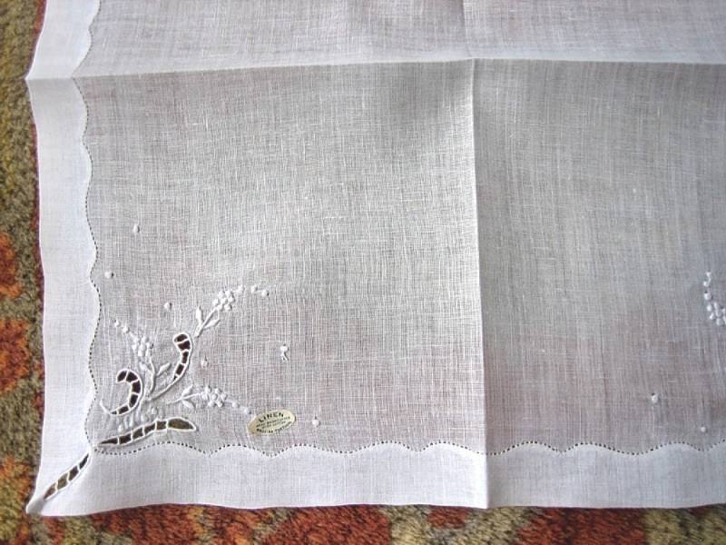 Taschentuch Handwerkskunst Hochzeit Spitze Vintage Aber Neu Madeira Drawnwork Leinen N W L Taschentuch Handwerkskunst Hochzeit Spitze Vintage Aber Neu Madeira Drawnwork Leinen N W L von RenaissanceProfessor