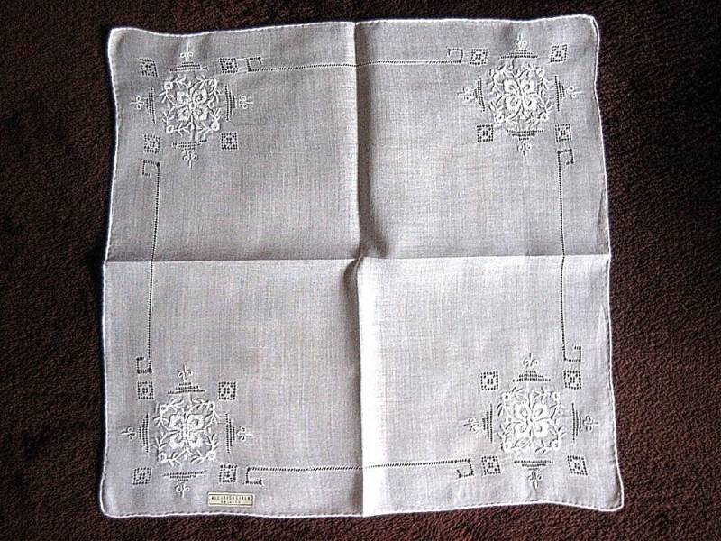 Taschentuch Hochzeit Leinen Hohlsaum Gezeichnet Klee Spitze Weiß Neu Nnl Taschentuch Hochzeit Leinen Hohlsaum Gezeichnet Klee Spitze Weiß Neu Nnl von RenaissanceProfessor