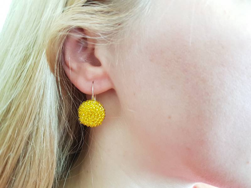 Gelbe Perlen Häkeln Runde Ohrring. Geschenk Für Frauen Gelbe Perlen Häkeln Runde Ohrring. Geschenk Für Frauen von RenataAccessories