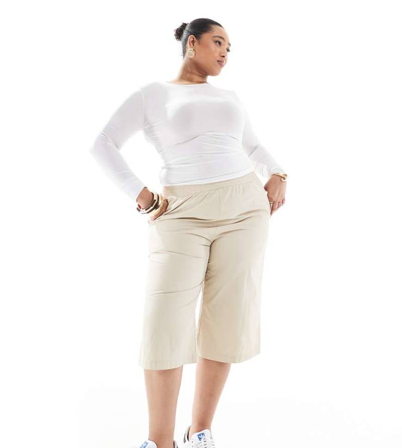 Renée Studio Plus - Exklusive Longline-Shorts in Beige mit elastischem Bund-Braun von Renee Studio