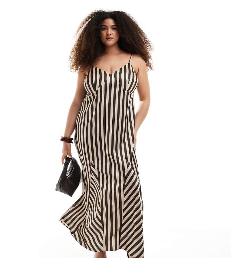 Renée Studio Plus - Exklusiv - Maxikleid aus Satin in gestreiftem Braun mit Riemchenträgern, V-Ausschnitt und Godetfalten von Renee Studio