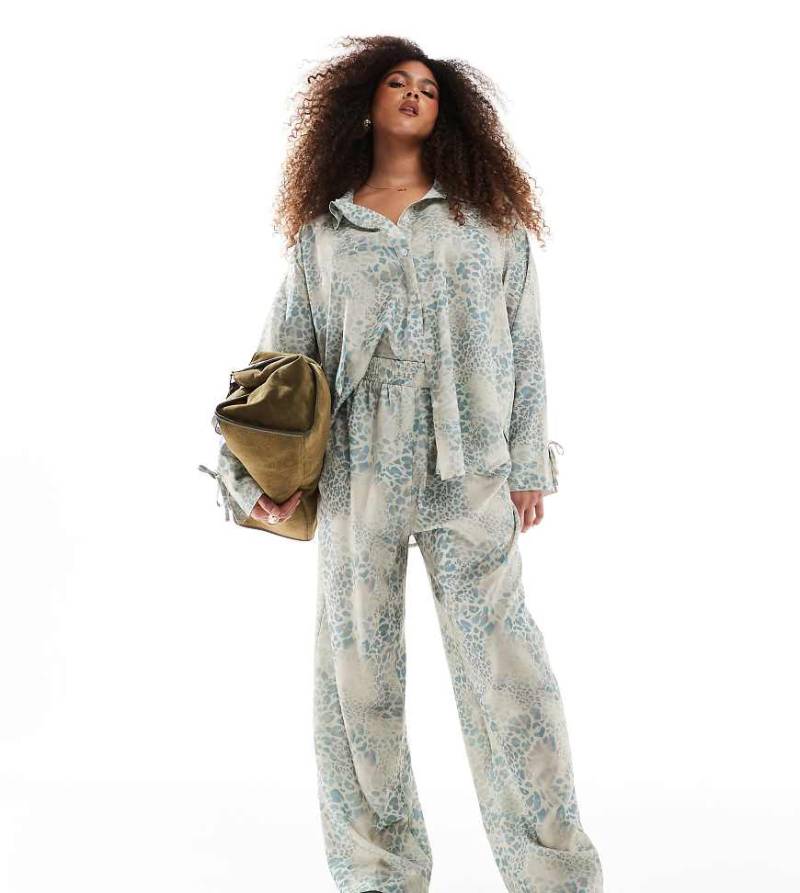 Renée Studio Plus - Exklusive Hose aus Satin mit Animal-Print, Kordelzug-Bund und weitem Bein, Kombiteil-Bunt von Renee Studio