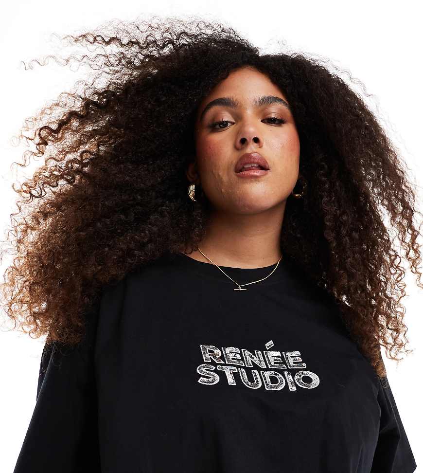 Renee Studio Plus x Michelle Nayla - Exklusives Oversize-T-Shirt in Schwarz mit Pailletten-Logo von Renee Studio