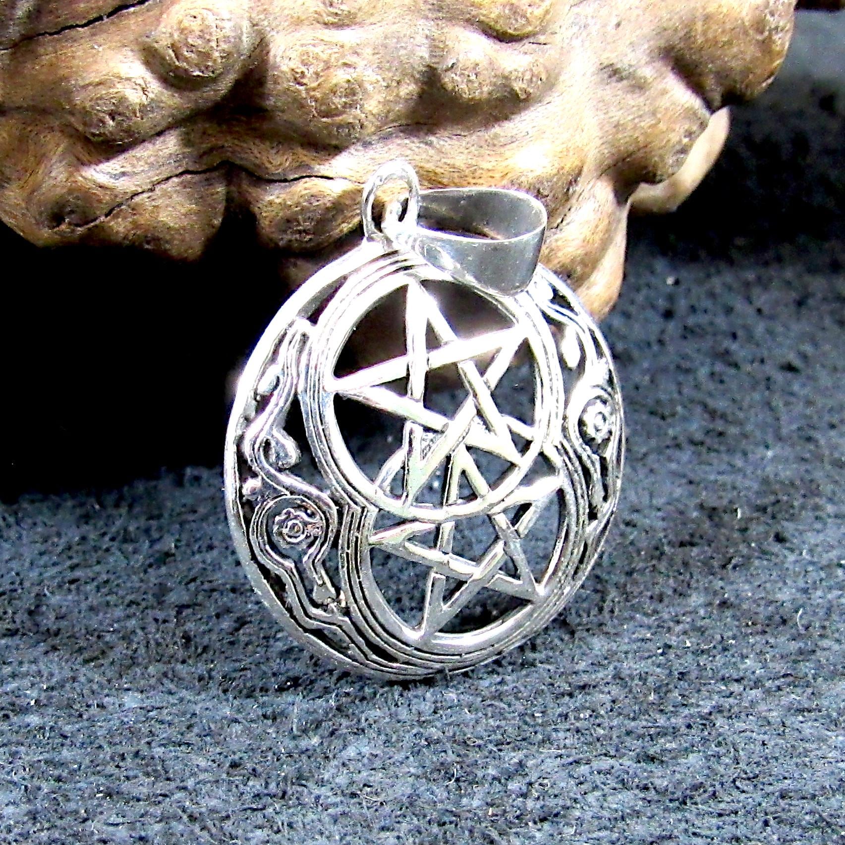 Massiver 925 Sterling Silber Doppel Pentakel Anhänger - Sterne Mit Spiral Reben Wicca Pagan Schutz Amulett Hexerei Schmuck von RenegadeJewelryStore