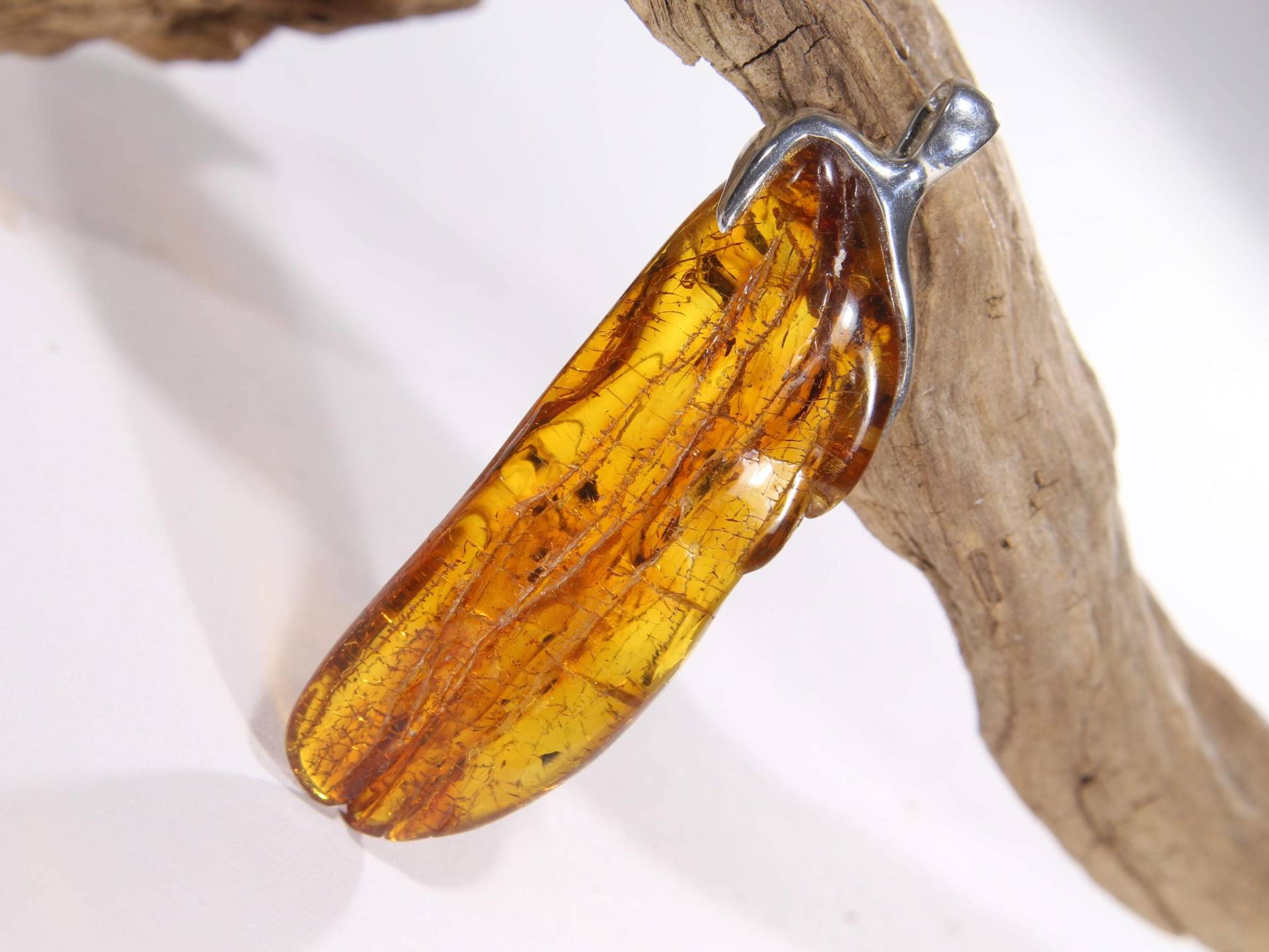 Einzigartiger Bernstein-Anhänger - Cognacfarbe 925Er Silber Von Hand Gefertigt Ostsee-Geschenk Einzigartiger Bernstein-Anhänger - Cognacfarbe 925Er Silber Von Hand Gefertigt Ostsee-Geschenk von ReniJaniDesign