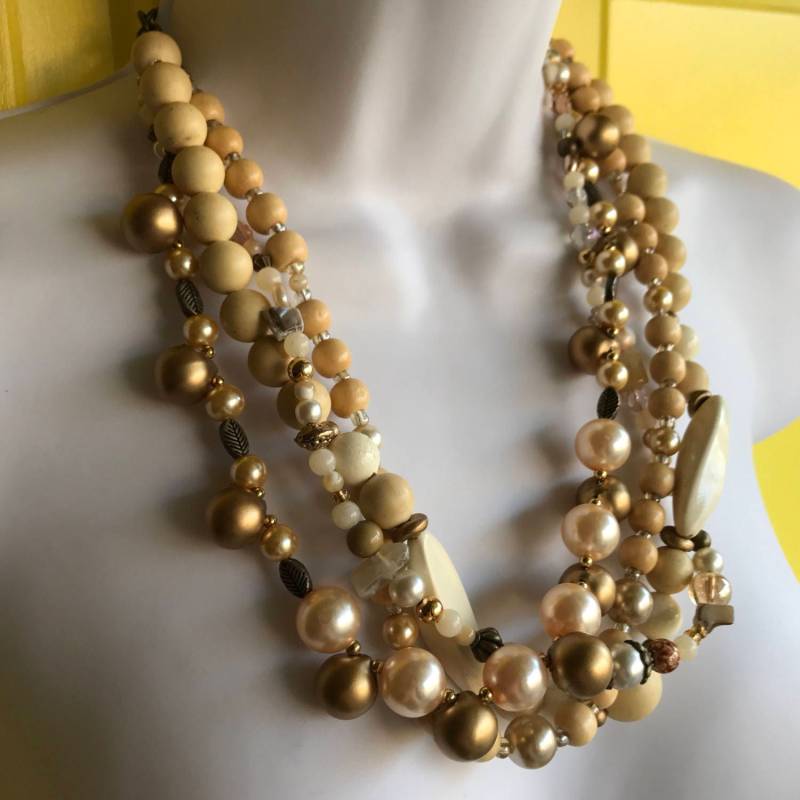 Multistrand Bronze, Beige Und Gold Klobige Halskette/Umfunktioniert Retro-Schmuck von RenovatedRETRO