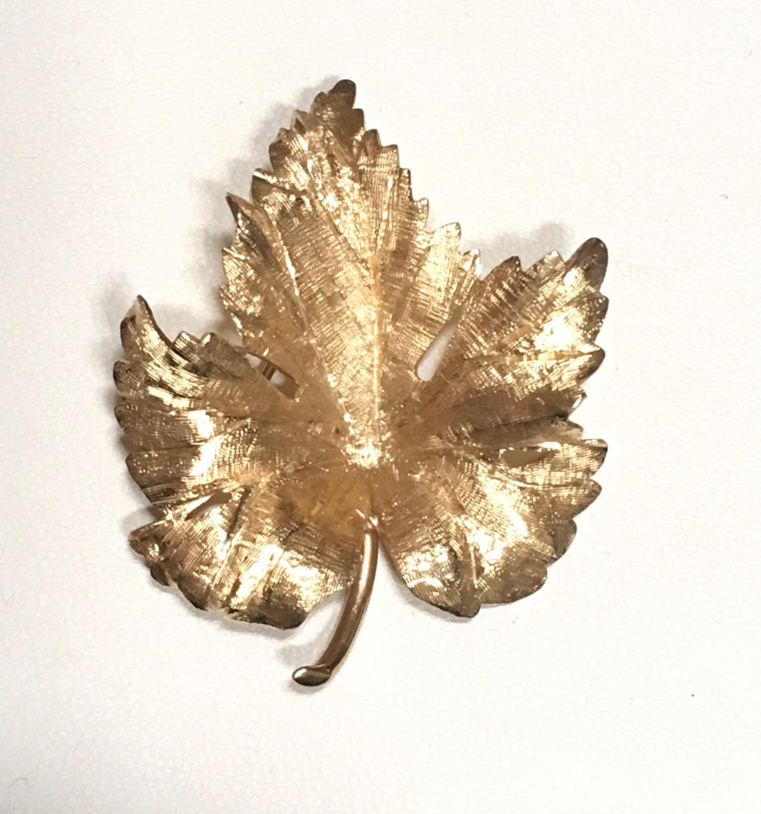 14K Gold Brosche Blatt Eckfeldt Ackley Pin Nachlass Schmuck von ReoccuringDreams