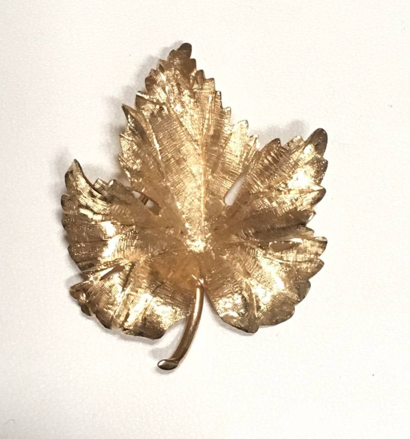 14K Gold Brosche Blatt Eckfeldt Ackley Pin Nachlass Schmuck von ReoccuringDreams