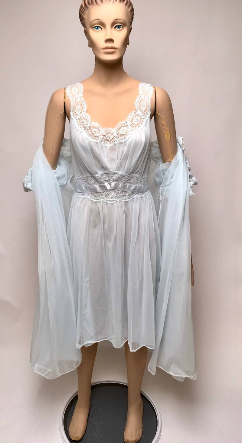 Vanity Fair Peignoir Schiere Blau Nylon Doppel Chiffon Kleid Babydoll Vintage Größe 36 von ReoccuringDreams