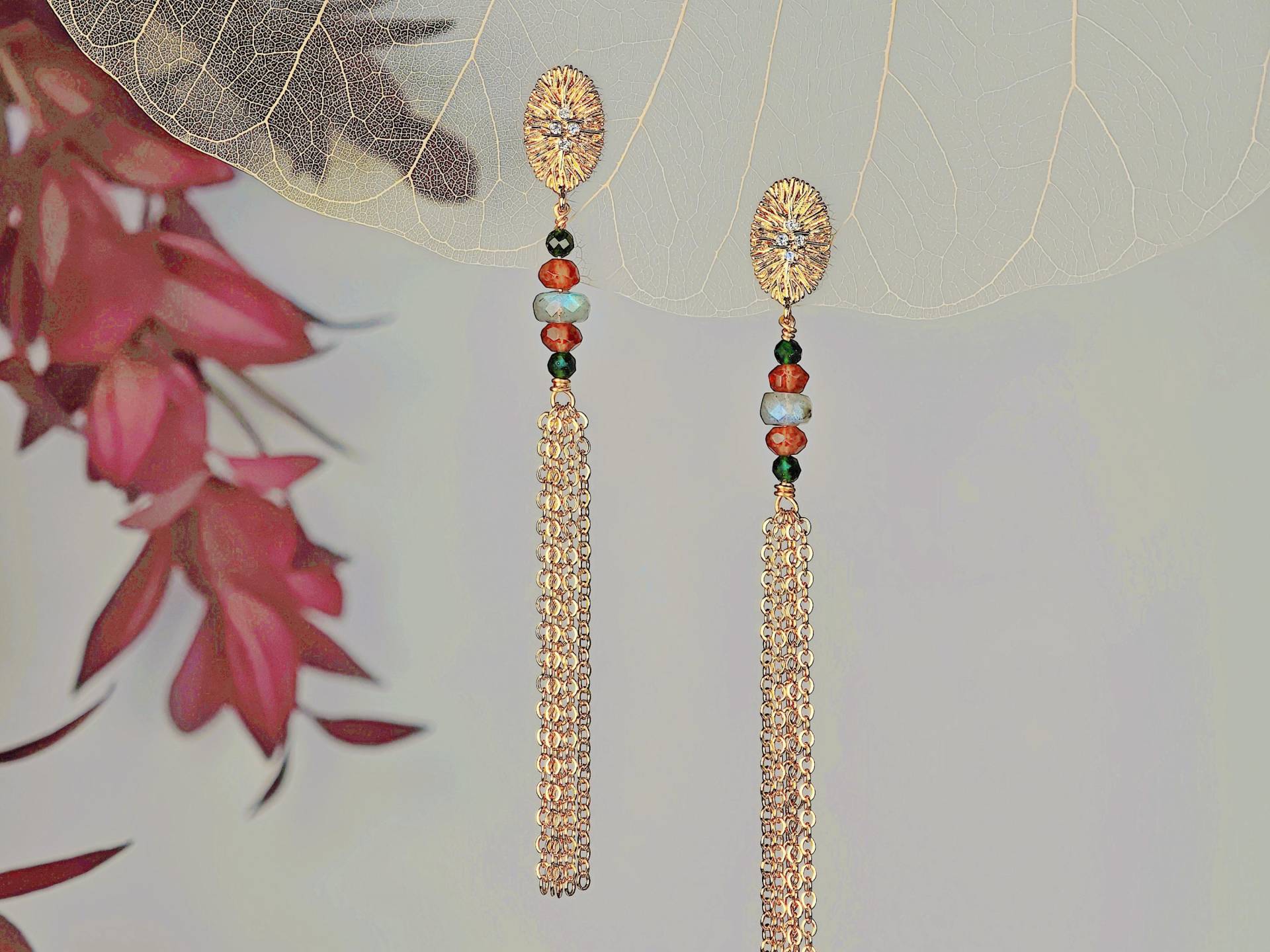 Vintage Gold Dangle Earrings With Labradorite, Garnet, Sunstone & Zircon - Handmade Boho Statement Jewelry von RepinArt