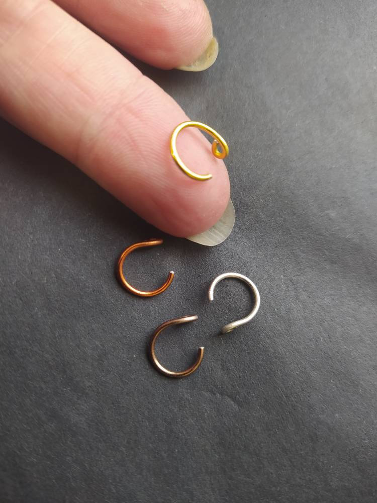 4 Fake Nasenring Körperschmuck, Kein Piercing Ring Nicht Piercing Schmuckfarben Clip On Nose Cuff, Nickelfrei, Hypoallergen von Repior