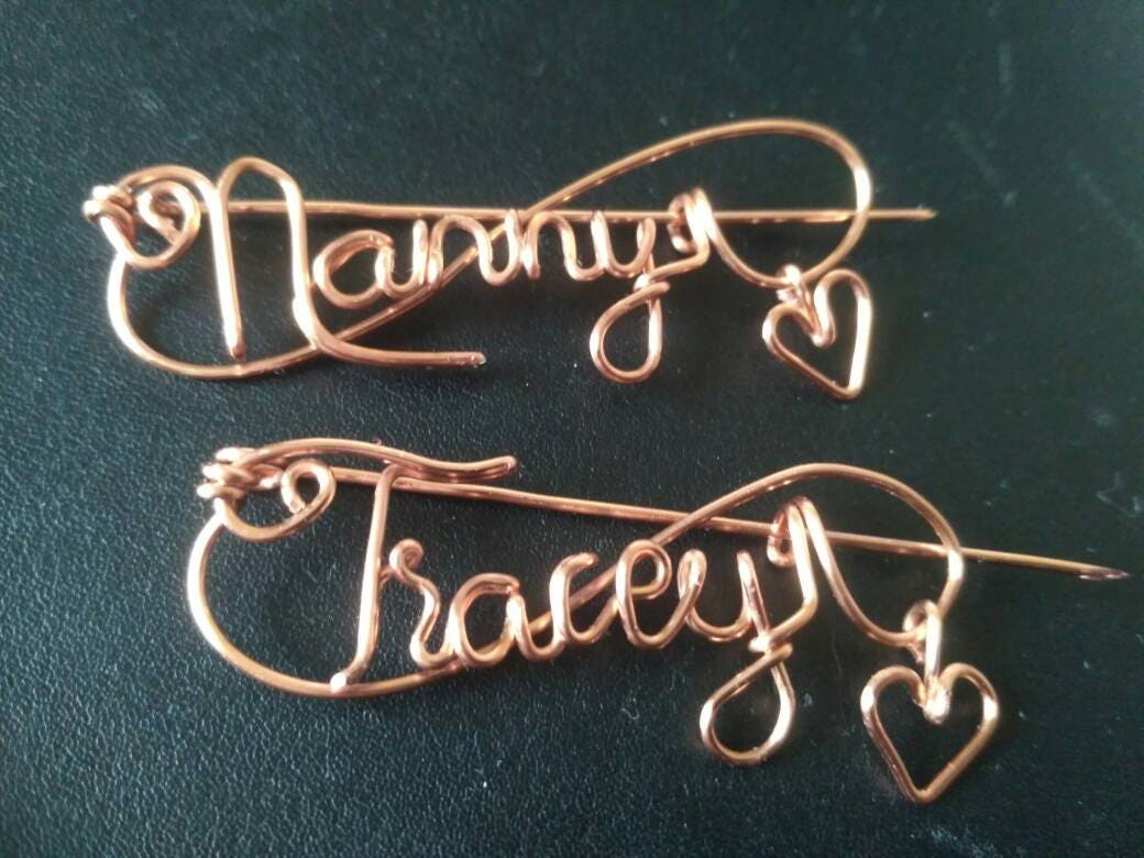 Personalisierter Schmuck, Namensbrosche Für Die Brautjungfer, Beste Freundin Geschenk, Benutzerdefinierte Draht Buchstaben, Weihnachtsgeschenk von Repior