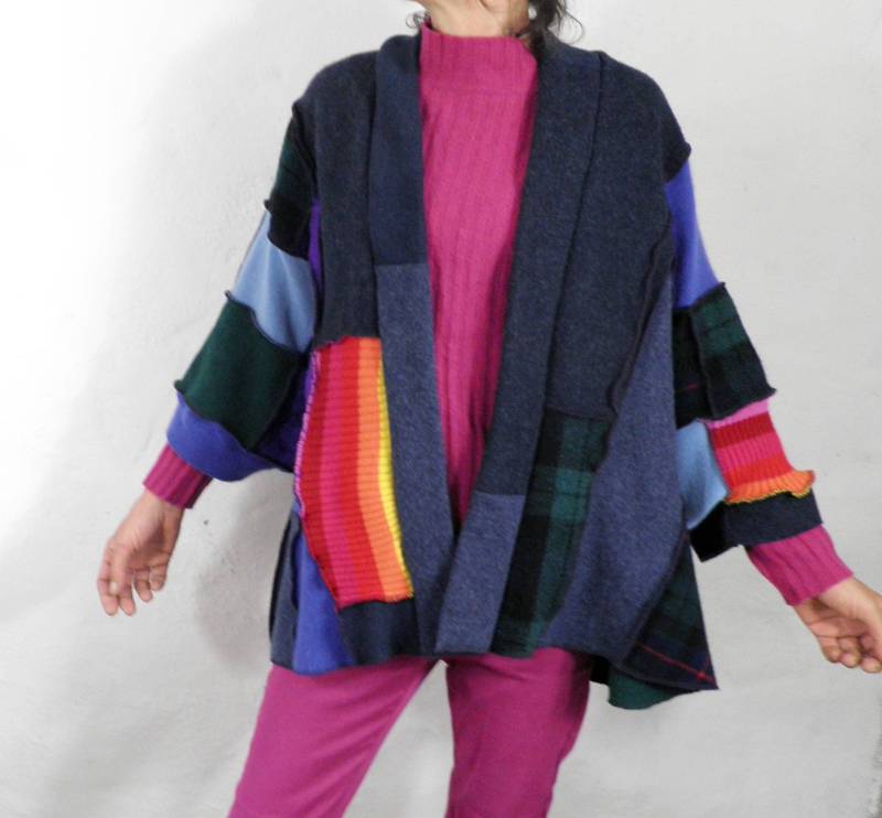 One Off Regenbogen Patchwork Recycled Wolle Poncho Jacke Free Size Boho Art von Repsychological