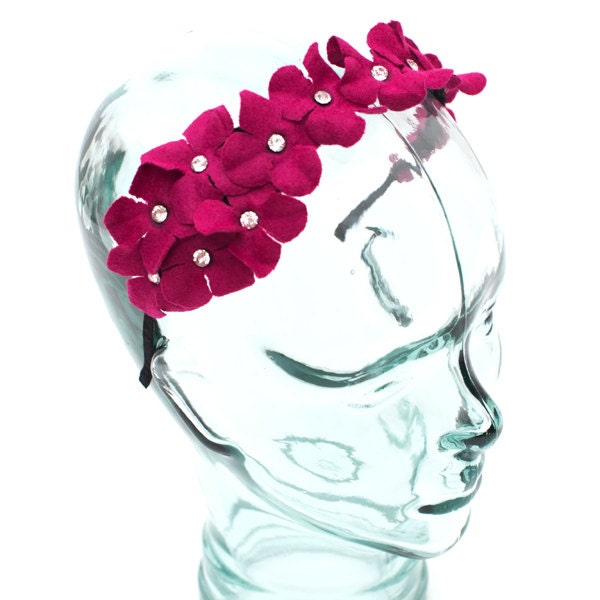 stirnband Mit Filzblume Und Juwelen Akzentuiert, Farbe Fuschia von RepublicofPigtails