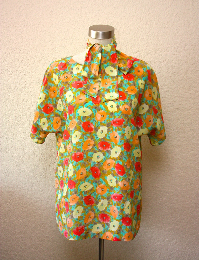 Blumen-Druck-Top von ResaleUpscaleByBuks