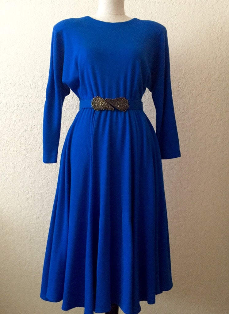 J. Ellis Blauen Kleid von ResaleUpscaleByBuks