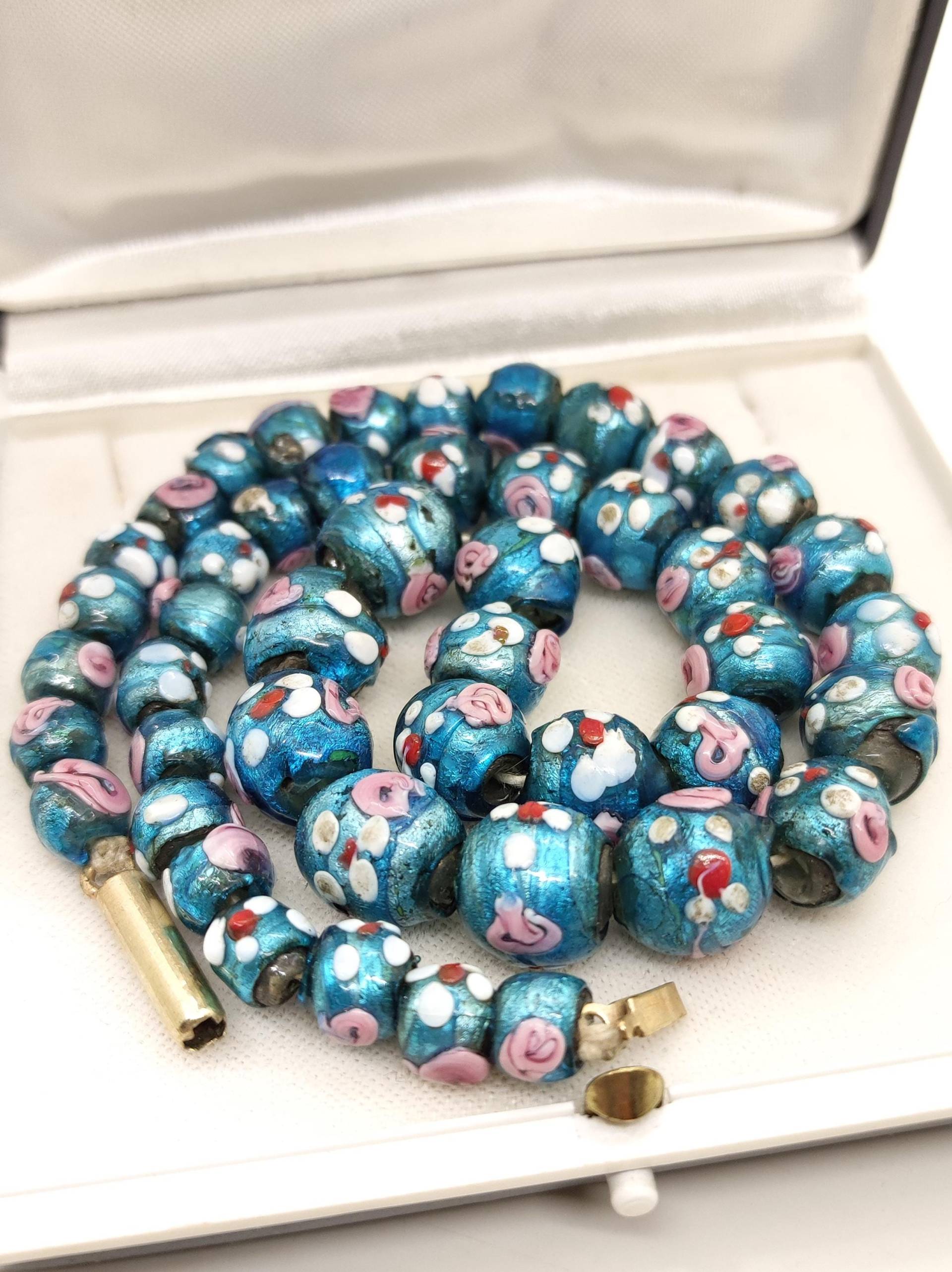 Antike Murano Silber Folienglas Glasperlen Halskette Hochzeitskuchen Käsekuchen Um 1880 Goldverschluss 14K/585 von Residenzler