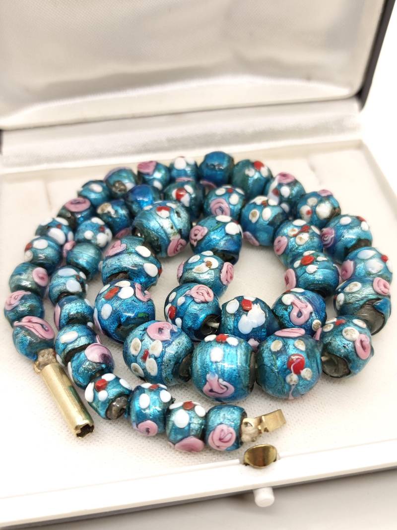 Antike Murano Silber Folienglas Glasperlen Halskette Hochzeitskuchen Käsekuchen Um 1880 Goldverschluss 14K/585 von Residenzler