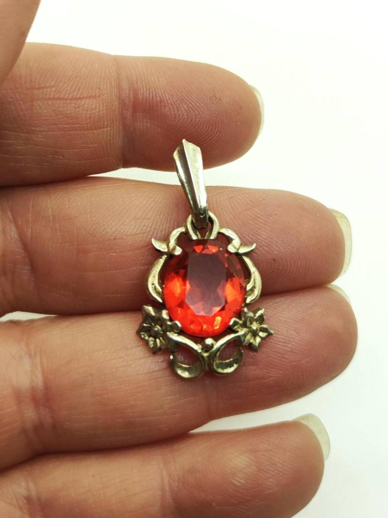 Antiker Beweglicher Jugendstil Anhänger 800 Silber Vermeil Mit Orangen Edelstein Um 1920 Branded Jewelery von Residenzler