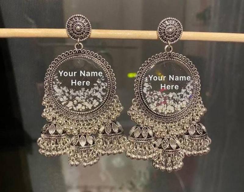 Personalisierte Harzohrringe Mit Name - Handgemachte Harz-Ohrringe Namen Personalisierte Ohrringe Personalisierte Harzohrringe Mit Name - Handgemachte Harz-Ohrringe Namen Personalisierte Ohrringe von ResinRaysss