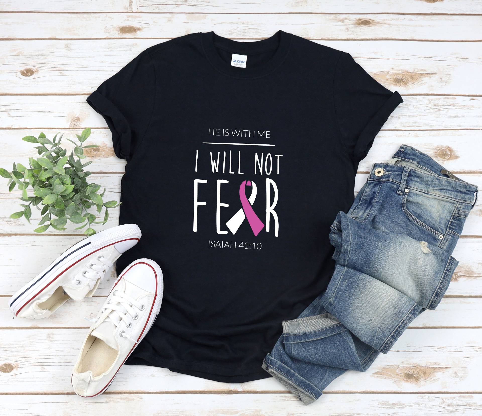Jesaja 41 10, Brustcancer Gewahrsein, Er Ist Mit Mir, Ich Werde Nicht Fürchten, Krebs Krieger Tshirt, Brusttanz Shirt, Inspirierendes Bibel Zitat Jesaja 41 10, Brustcancer Gewahrsein, Er Ist Mit Mir, Ich Werde Nicht Fürchten, Krebs Krieger Tshirt, Brusttanz Shirt, Inspirierendes Bibel Zitat von Retailorie