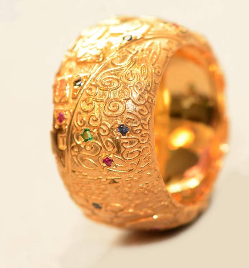Klimt-Ring Mit Rubin, Smaragd, Saphir Und Vergoldetem Silber von RethinkGold