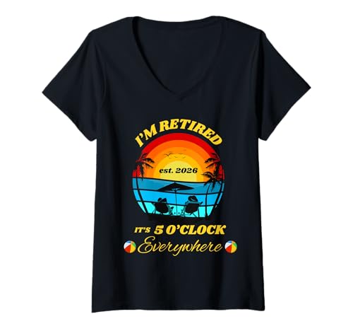 Damen est. 2026 Ruhestand It's 5 o'clock Everywhere Ruhestandsparty T-Shirt mit V-Ausschnitt Damen est. 2026 Ruhestand It's 5 o'clock Everywhere Ruhestandsparty T-Shirt mit V-Ausschnitt von Retirement Gags Have Fun At Work Tomorrow