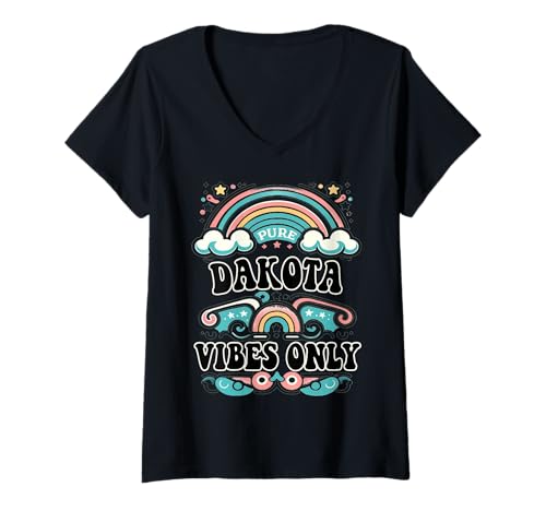 Damen Dakota Vibes Only Cute Retro Girls Dakota Name T-Shirt mit V-Ausschnitt Damen Dakota Vibes Only Cute Retro Girls Dakota Name T-Shirt mit V-Ausschnitt von Retro Gift For Women Gift For DAKOTA