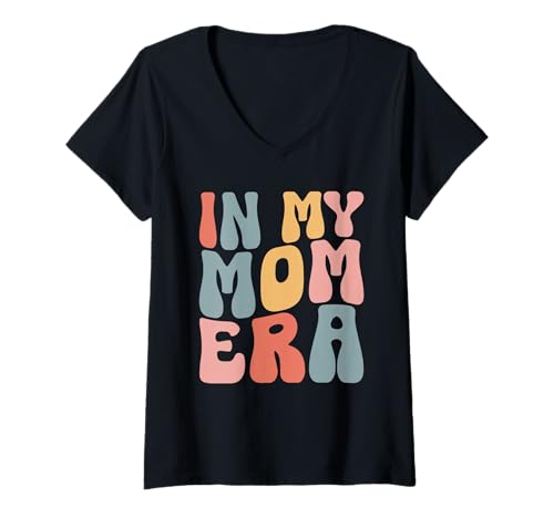 Damen In My Mom Era Proud Mother's Day Mama Mommy Grafik T-Shirt mit V-Ausschnitt von Retro Mother Graphics Gifts Mama Mom Mommy