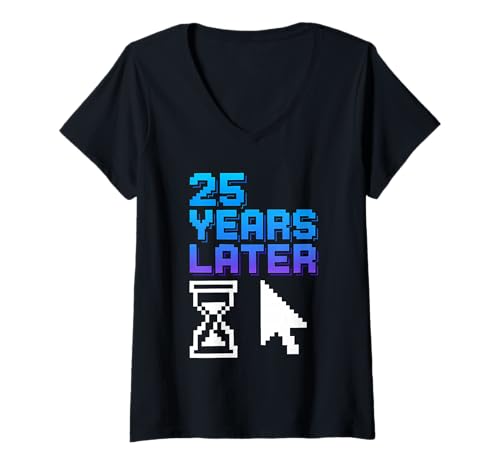 Damen 25 Years Later Jubiläum Retro Computer Geek 90er Jahre Gruppe T-Shirt mit V-Ausschnitt Damen 25 Years Later Jubiläum Retro Computer Geek 90er Jahre Gruppe T-Shirt mit V-Ausschnitt von Retro Nostalgia.exe