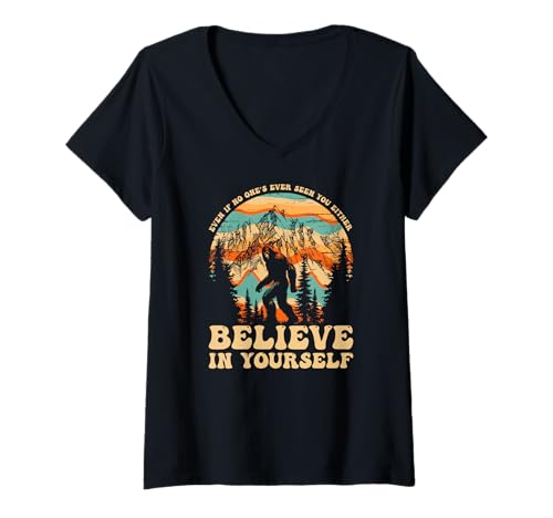 Damen Bigfoot Sasquatch glauben an sich selbst Motivationszitat T-Shirt mit V-Ausschnitt Damen Bigfoot Sasquatch glauben an sich selbst Motivationszitat T-Shirt mit V-Ausschnitt von Retro Sasquatch Bigfoot Lovers Gläubige Design
