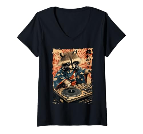 Damen DJ Waschbär Kimono Plattenspieler – Kanji Japanische Musik T-Shirt mit V-Ausschnitt Damen DJ Waschbär Kimono Plattenspieler – Kanji Japanische Musik T-Shirt mit V-Ausschnitt von Retro-Vibes Party Tier Geschenk Mit Tokio Stil