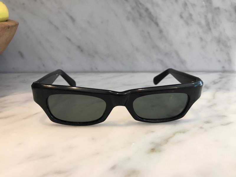 Unbenutzte Unisex Vintage Sonnenbrille Unbenutzte Unisex Vintage Sonnenbrille von RetroCatEyewear