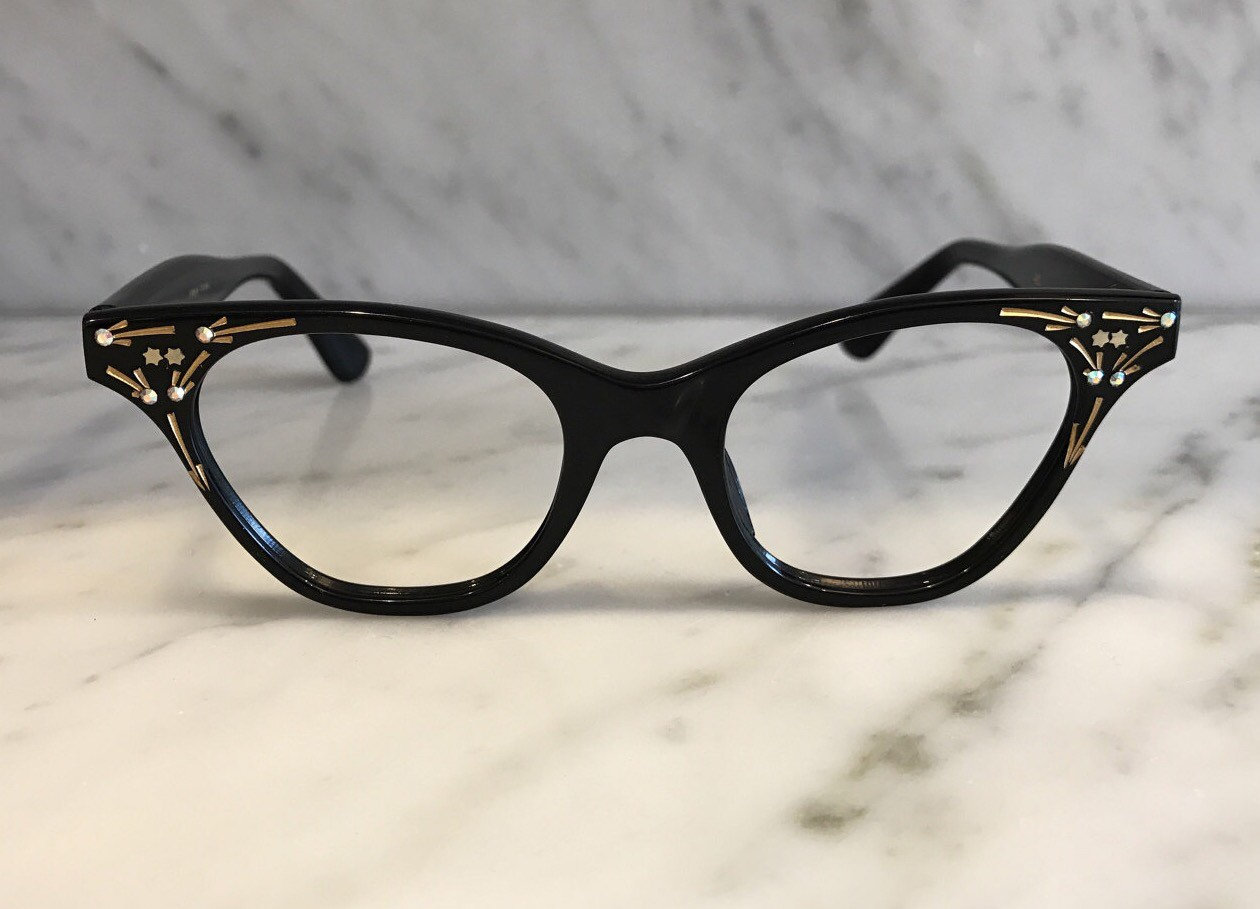 Unbenutzte Vintage Strassfassungen Unbenutzte Vintage Strassfassungen von RetroCatEyewear