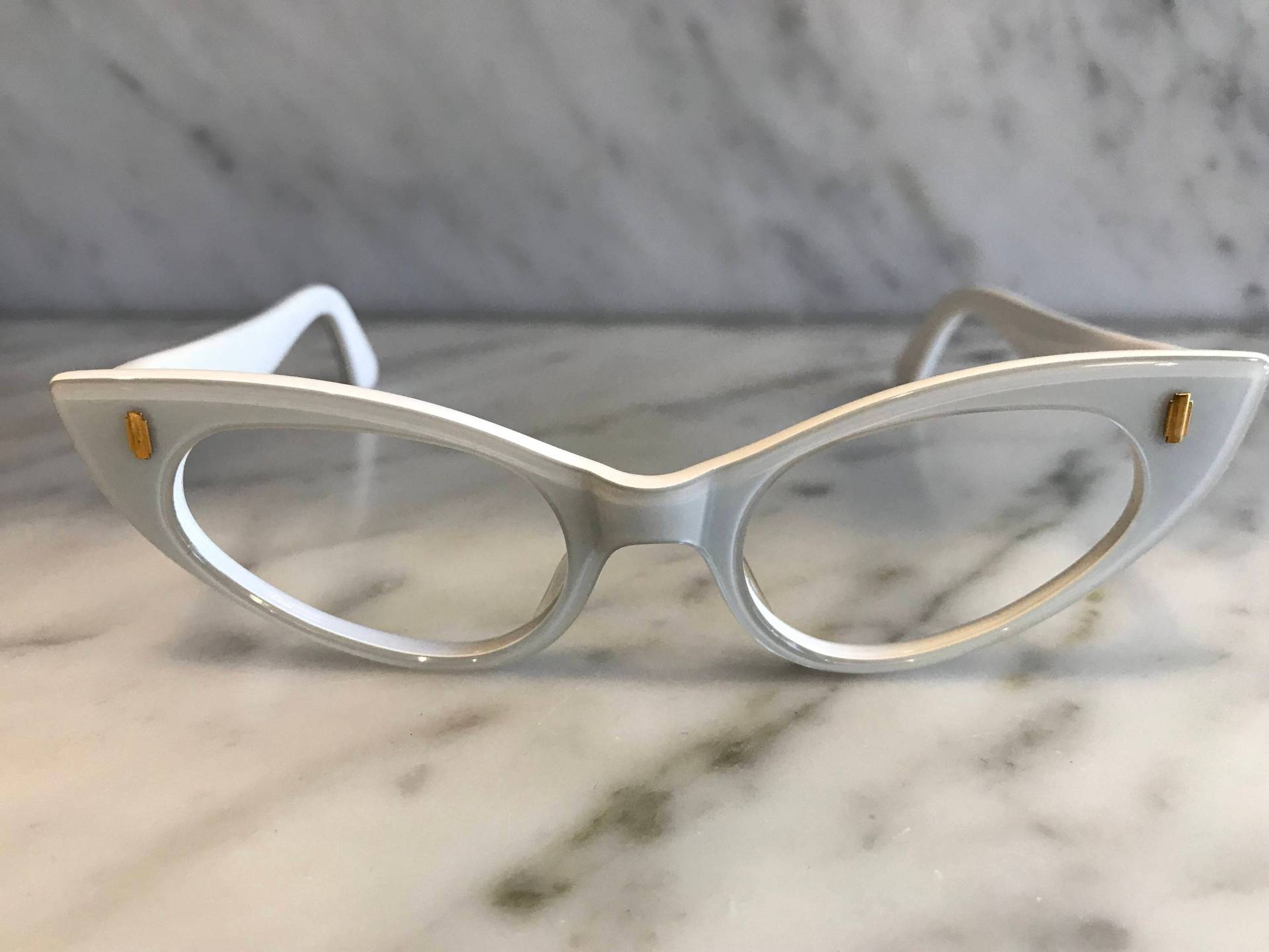 Vintage Weiße Perle Katzenaugen Vintage Weiße Perle Katzenaugen von RetroCatEyewear