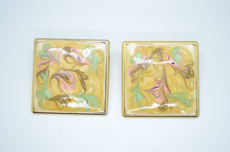 Emaille, Wirbel, Jahrgang 1980, Gold-Ton, Großen Ring Ohrringe, Ohrstecker, Retro Frühling, Statement Ohrringe von RetroCatRevival