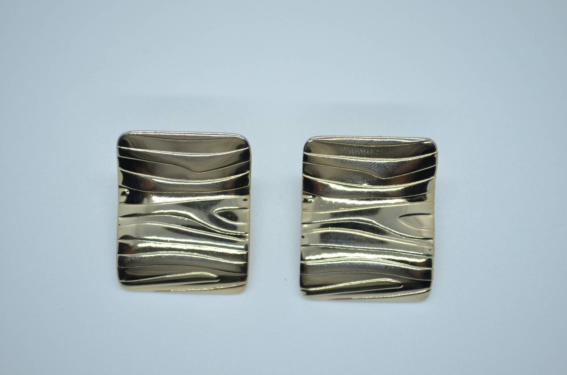 Geprägte Vintage Goldohrringe, 1980Er Retro, Rechteck Ohrringe, Durchbohrt von RetroCatRevival