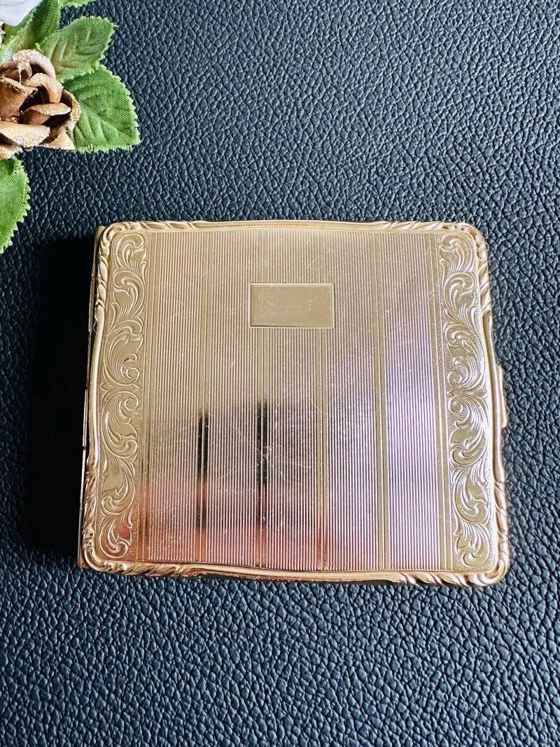 Ein Vintage Zigarettenetui von RetroCommode