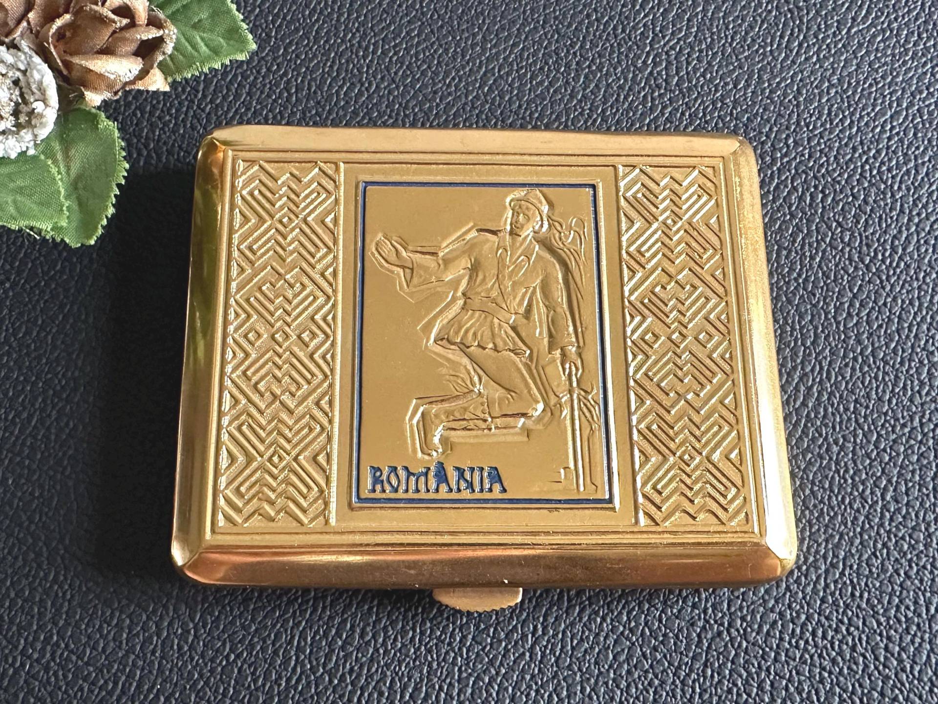 Vintage Zigarettenetui Aus Rumänien von RetroCommode