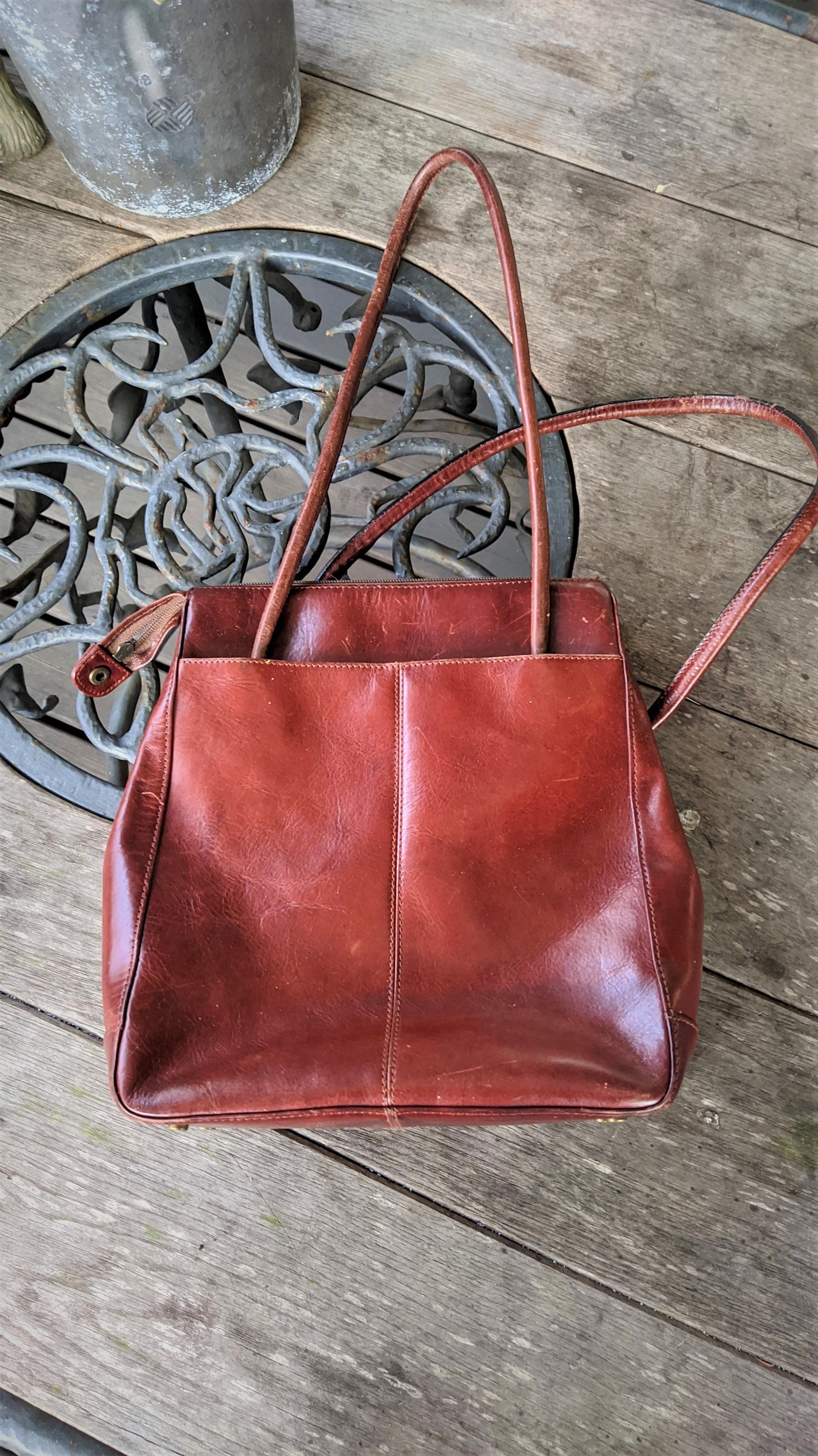 Braune Leder Handtasche Vintage Damen Tasche Schulter Mittelgroße Größe Ferrici von RetroFashionistaShop