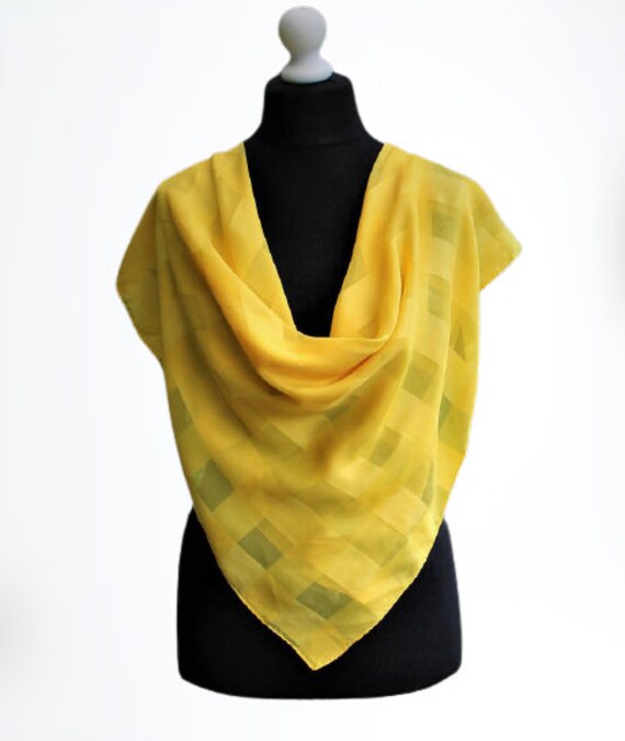 Gelber Vintage Schal Kariert Made in Italy 70Er Accessoire Sommer Geschenk Für Sie von RetroFashionistaShop