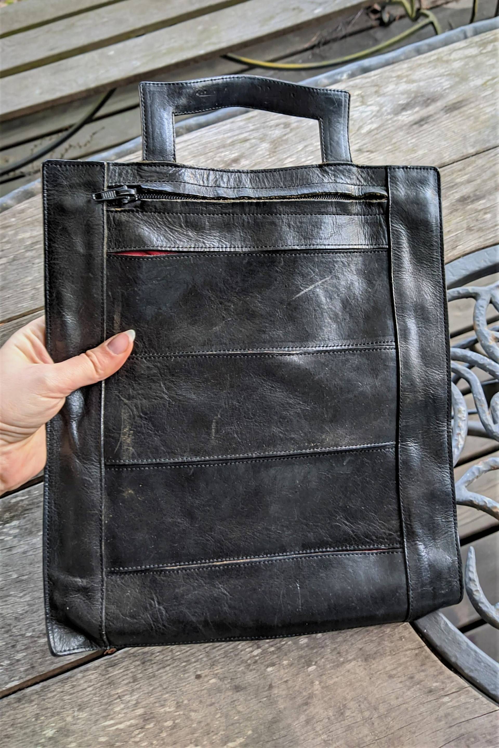 Schwarze Leder Henkeltasche Rot Interessanter Messenger Für Ipad Oder Dokumente Etc Unisex Vintage Handgemachte Geldbörse Schwarze Leder Henkeltasche Rot Interessanter Messenger Für Ipad Oder Dokumente Etc Unisex Vintage Handgemachte Geldbörse von RetroFashionistaShop
