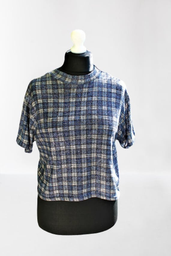 Vintage Bluse Sweatshirt Blau Grau Karo Top Damen Glänzend Glitzer Größe S von RetroFashionistaShop