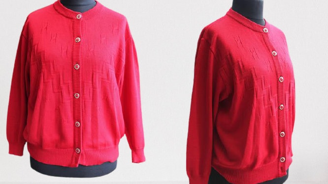 Vintage Rote Strickjacke Frauen Wolle Gestrickte Pullover 90Er Jahre Mit Goldenen Knöpfen L Größe von RetroFashionistaShop