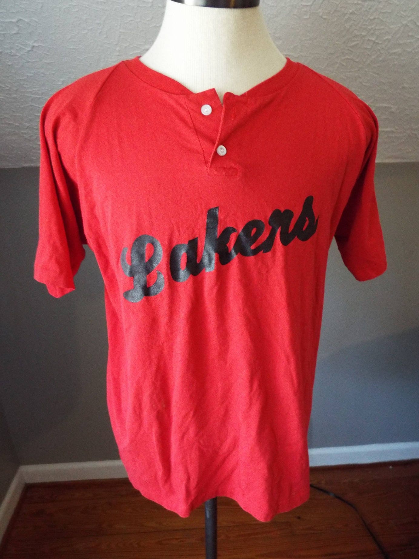 Kurzarm Vintage Lakers T Shirt Von Jesco von RetroGetgoVintage