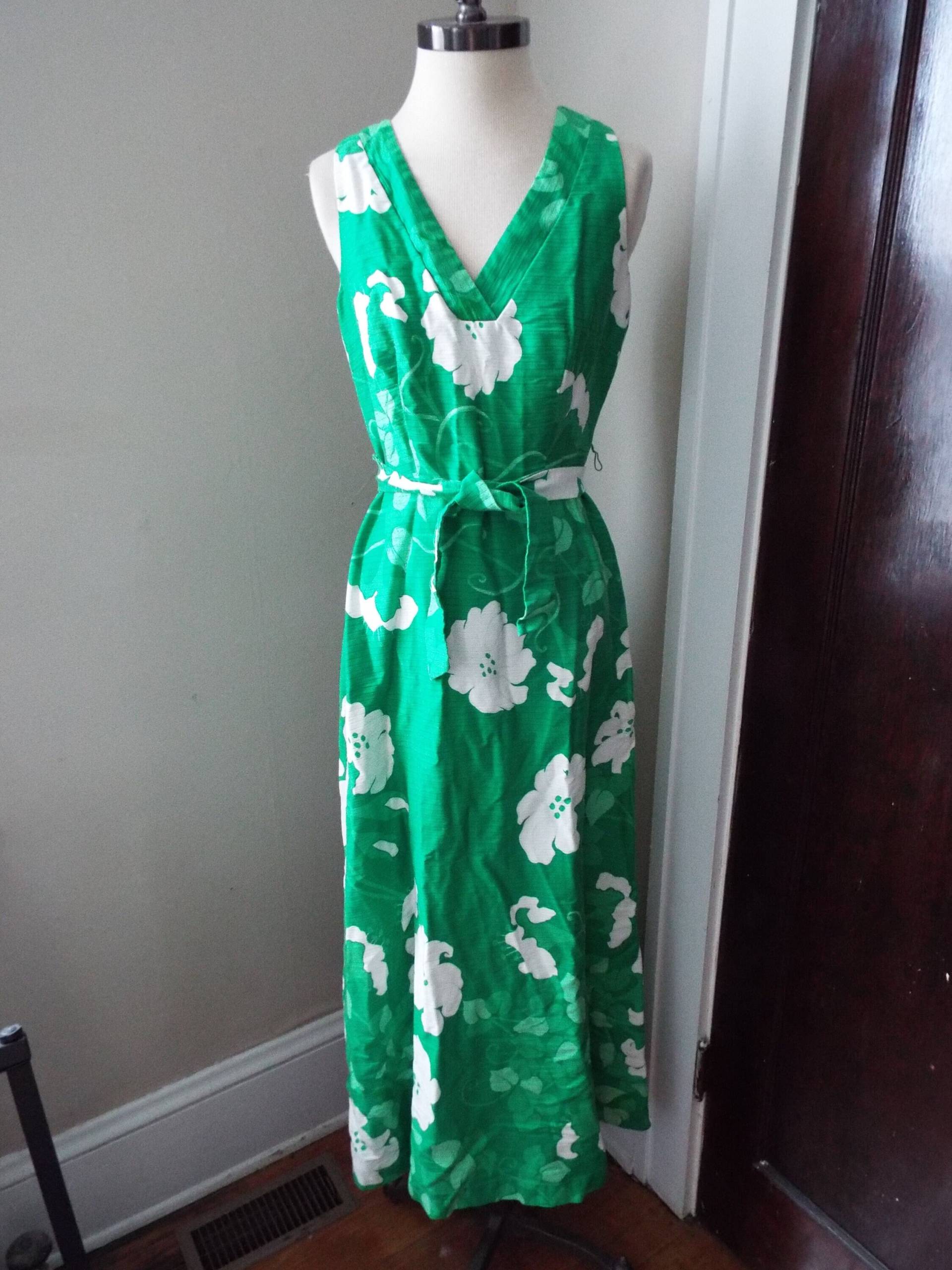 Vintage Ärmelloses Blumen Print Kleid Von Malia von RetroGetgoVintage