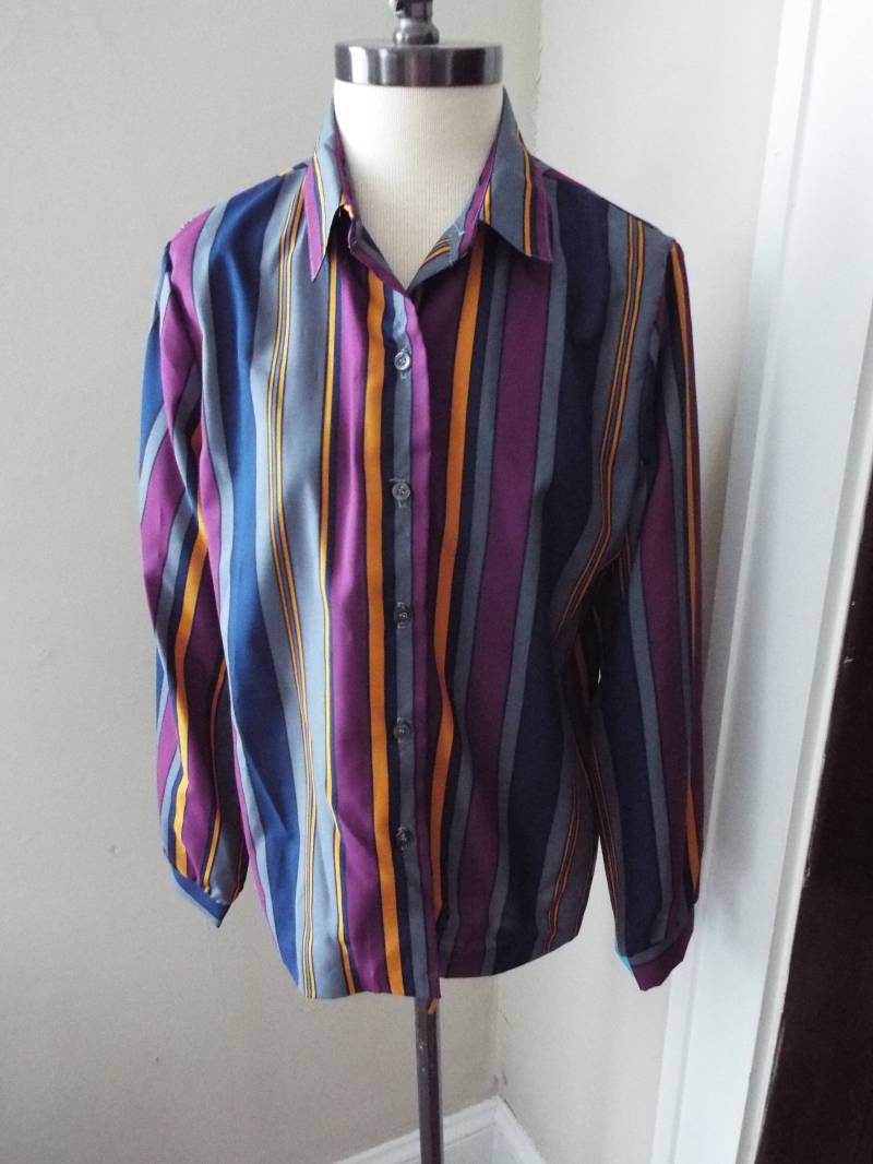 Vintage Langarm Button Down Gestreifte Bluse Von Fresh Start von RetroGetgoVintage